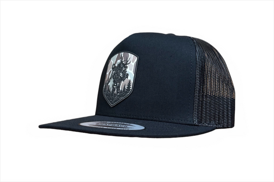 BLACK CAMO BUCK FLATBRIM